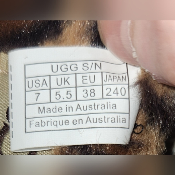 Authentic UGG "FLUFF YEAH" Tan And Bown Leopard Fuzzy Slides - Picture 7 of 8